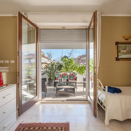 Elegante Villa Lu' Centro Citta A 10 Minuti Dal Mare Cagliari Exterior photo