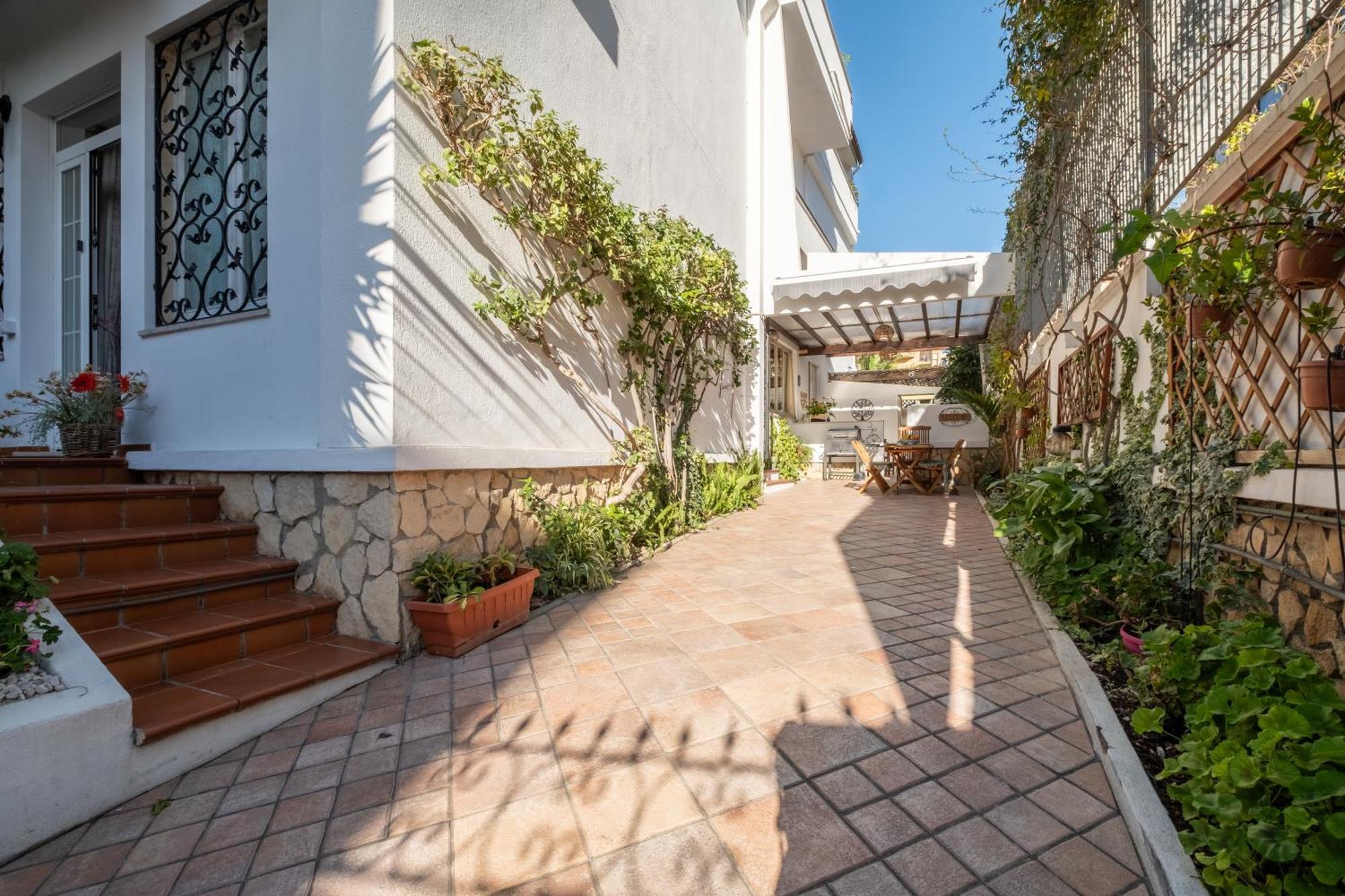 Elegante Lu' Centro Citta A 10 Minuti Dal Mare *