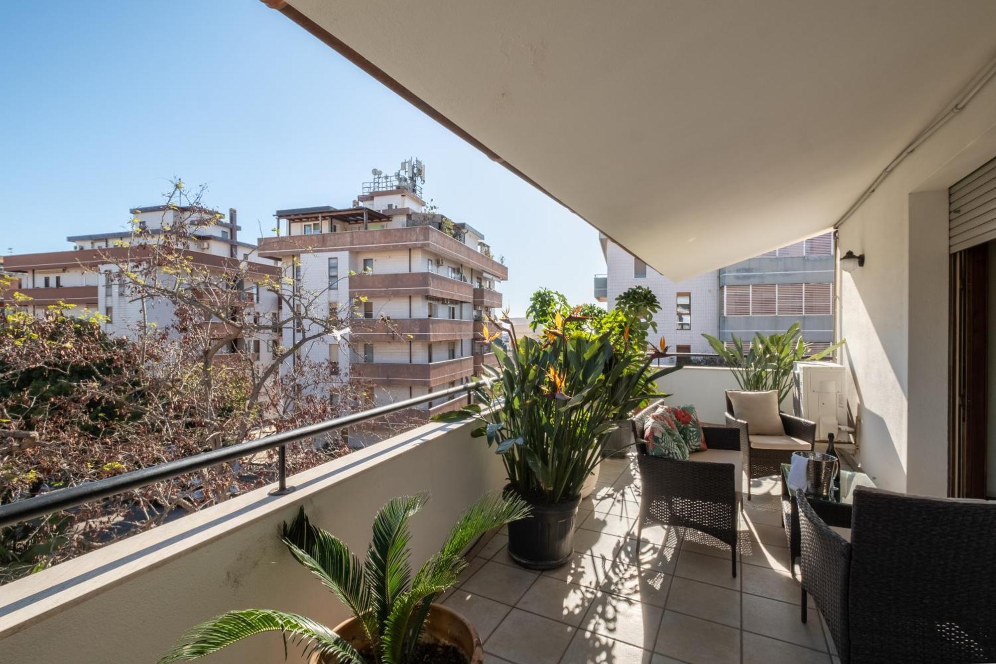 Villa Elegante Lu' Centro Citta A 10 Minuti Dal Mare