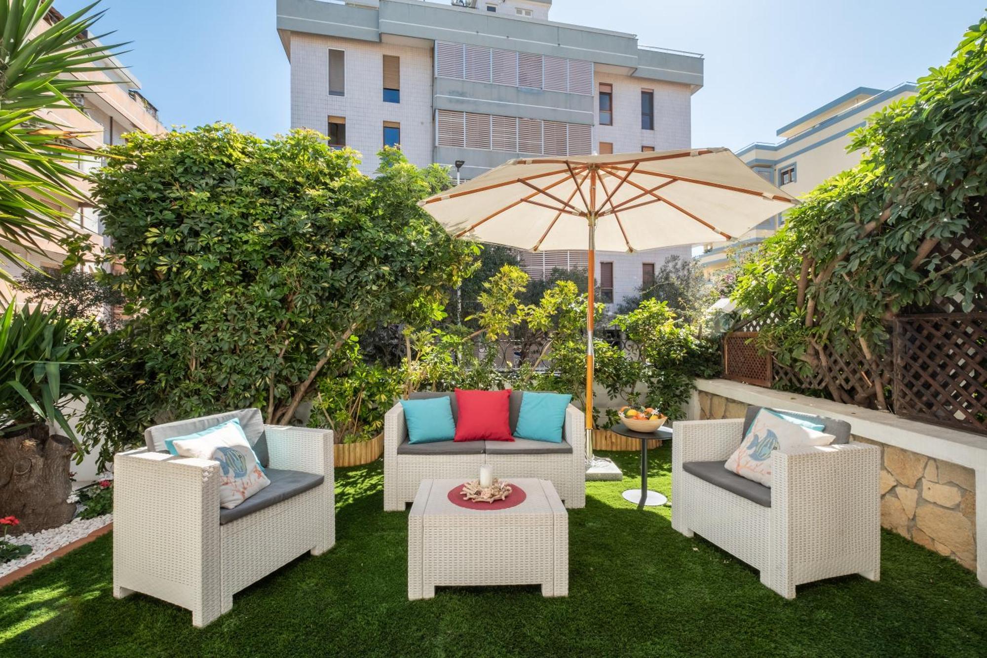 Villa Elegante Lu' Centro Citta A 10 Minuti Dal Mare Cagliari
