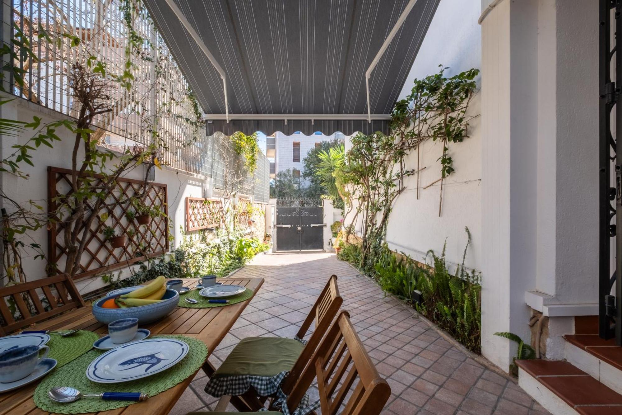 Villa Elegante Lu' Centro Citta A 10 Minuti Dal Mare Cagliari